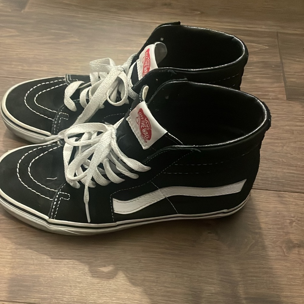 Vans - Picture 2 of 4